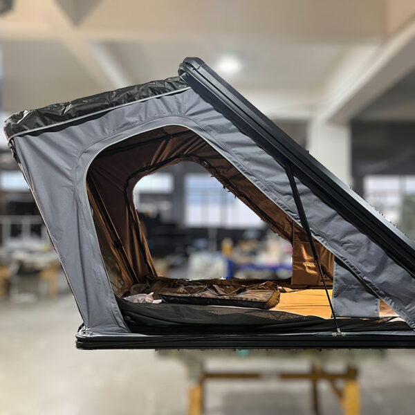 rooftop tents for cars, clamshell rooftop tent, toyota 4runner with rooftop tent, ALU-012